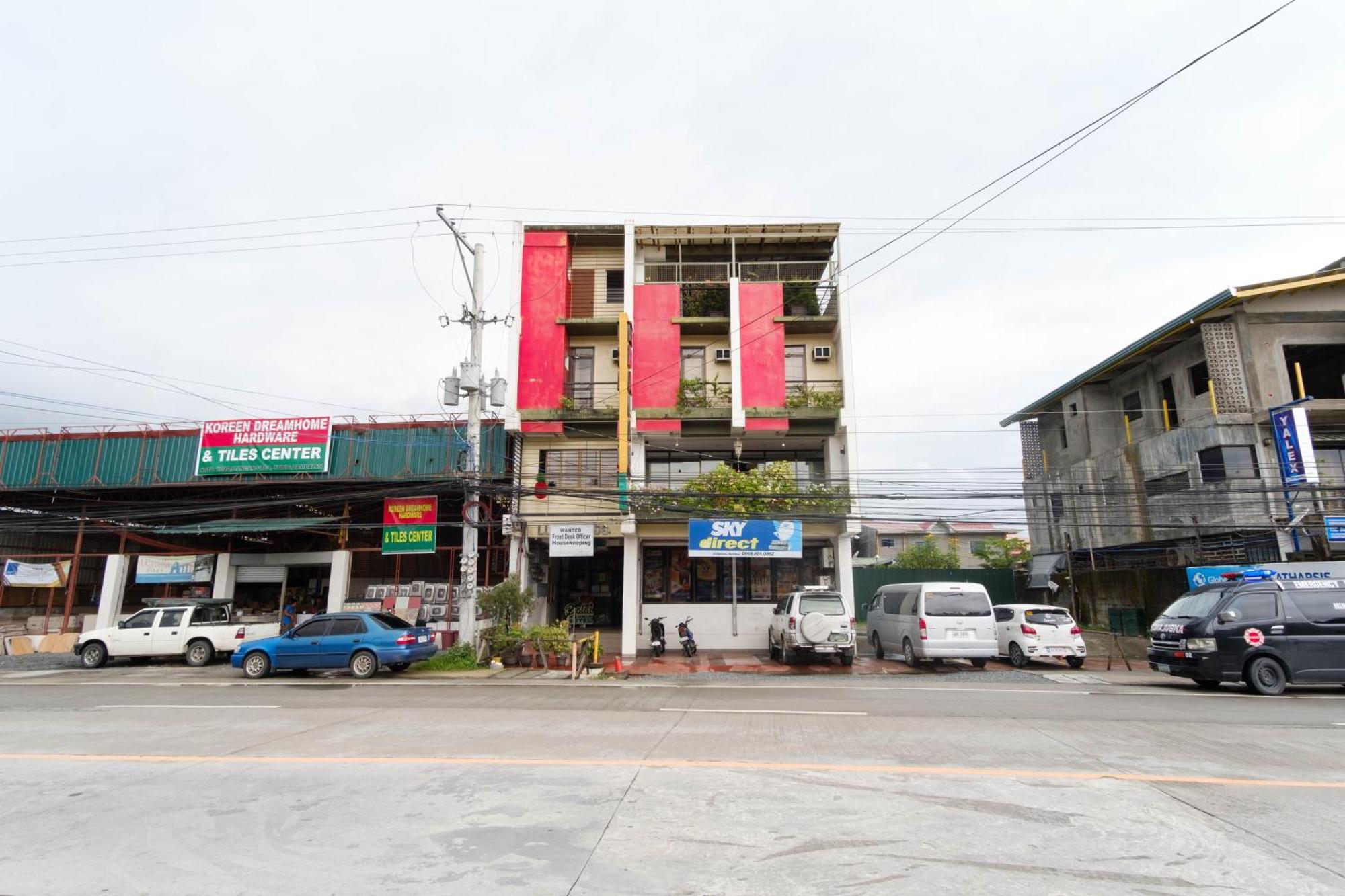 Hotel Reddoorz Near Waltermart Subic Esterno foto